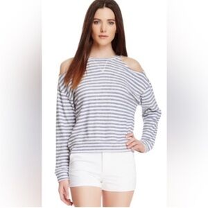 EUC BCBG Eznei Sweater with Cutouts size medium